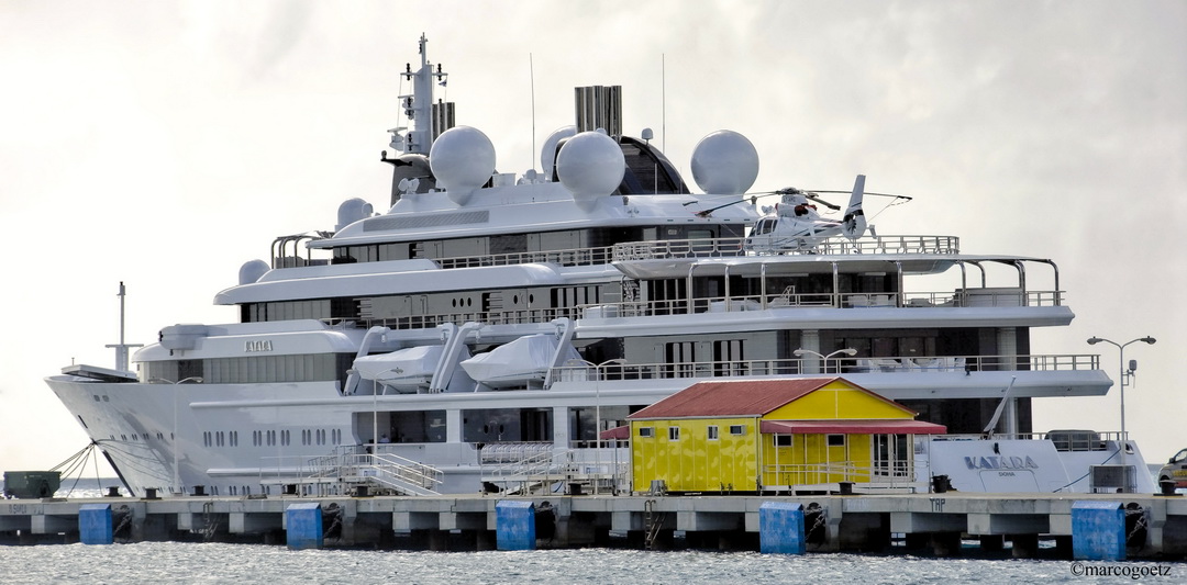 MOTORJACHT KATARA ST MAARTEN 